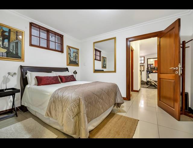 4 BEDROOM HOUSE FOR SALE IN HYDE PARK